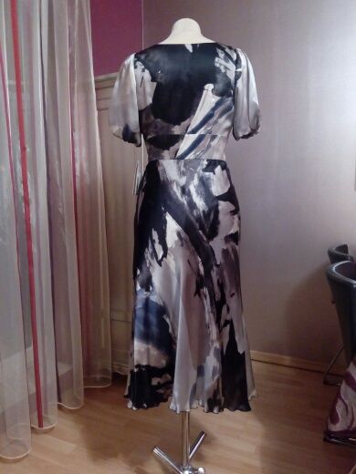 sukienka jedwab nat. 719zł M 38 massimo maxmara