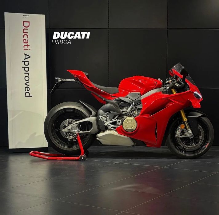 Ducati Panigale V4 S