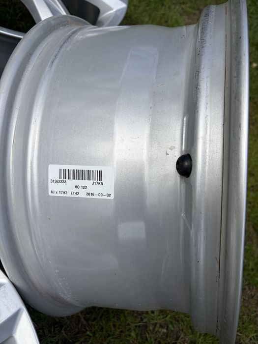 Felgi 17’ Volvo V90,V70,V60 5x108 jak nowe
