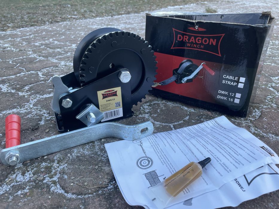Wyciągarka, wciągarka ręczna korbowa Dragon Winch DWK-12 545kg