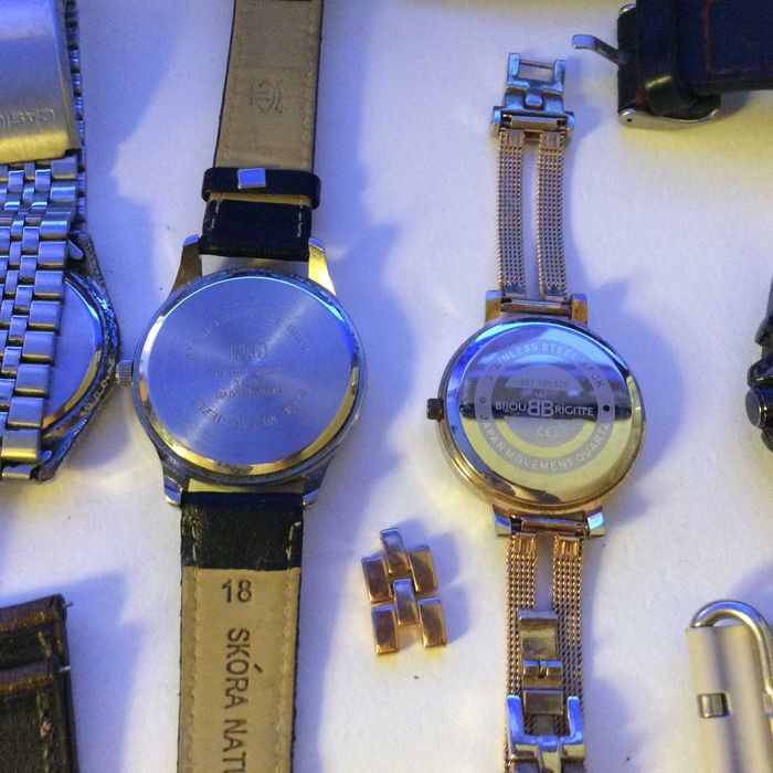 Zegarki 7 szt plus paski