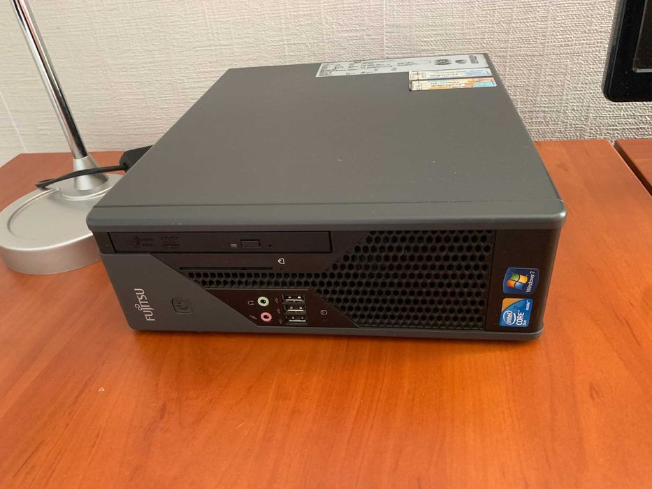 Komputer stacjonarny Mini-PC monitor klawiatura do biura pracy biurowy