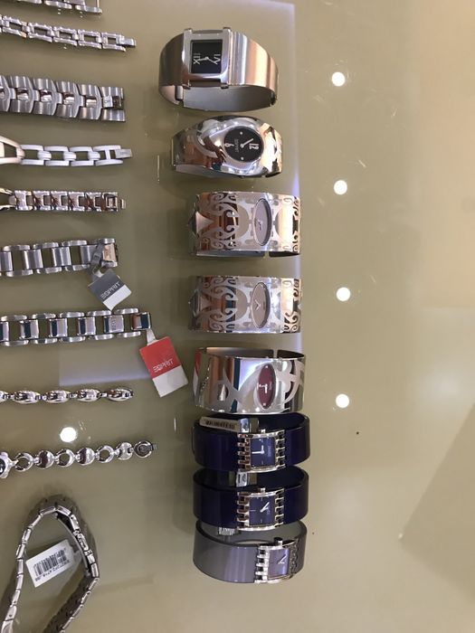 Продам часы женские Fosil