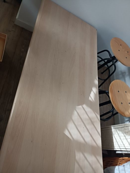 Mesa sala frente sofa
