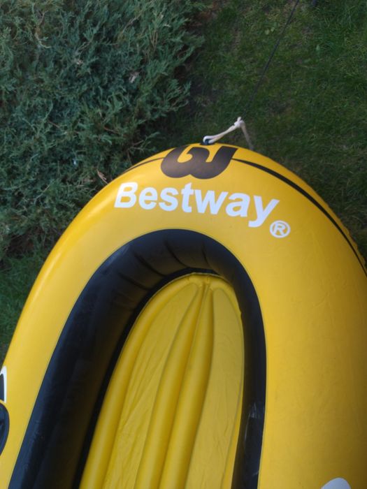 Продам лодку  Bestway