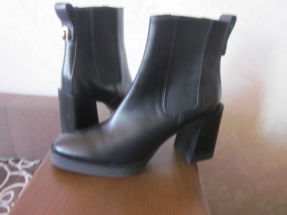 Женские ботильоны Furla, размер 38.