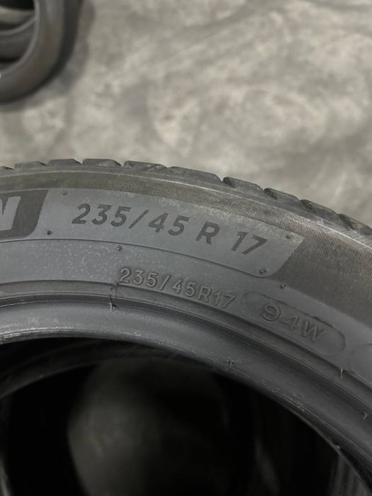 Автошини літні MICHELIN 235/45/17 (2шт) Резина,Колеса,Гума,Скати,