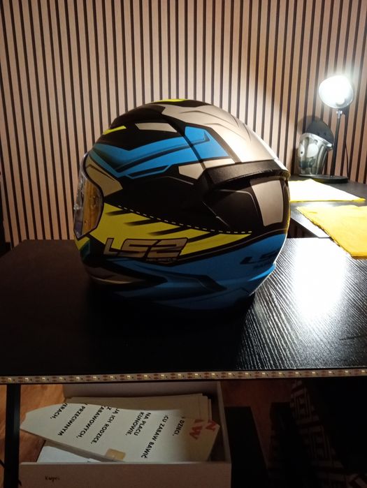 Kask motocyklowy.