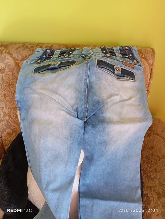 Calças do Brasil de cintura baixa e muito estilosas