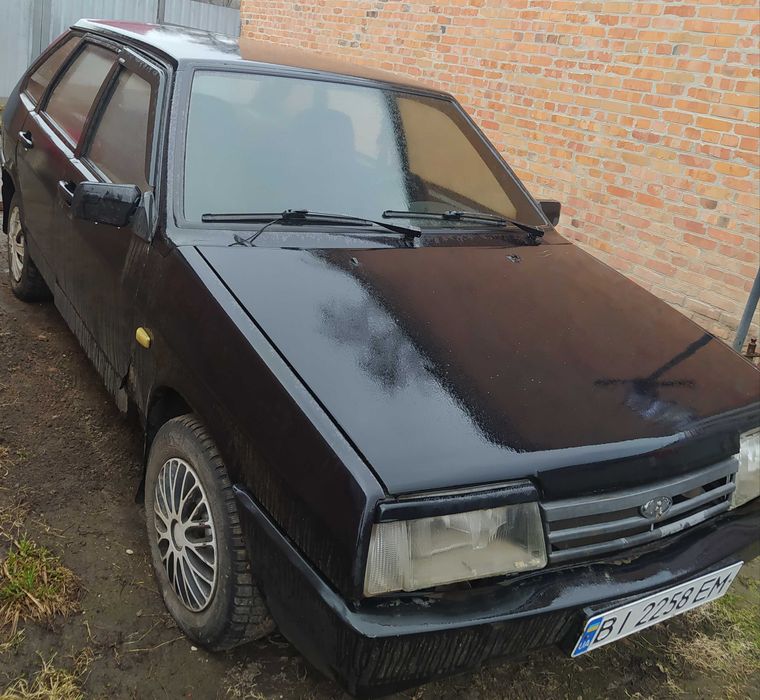 Продам авто ВАЗ 2109 газ-бензин 1.5 -5 ступка