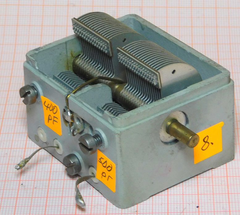 Kondensator powietrzny zmienny 400pF + 500pF [R2W3]8