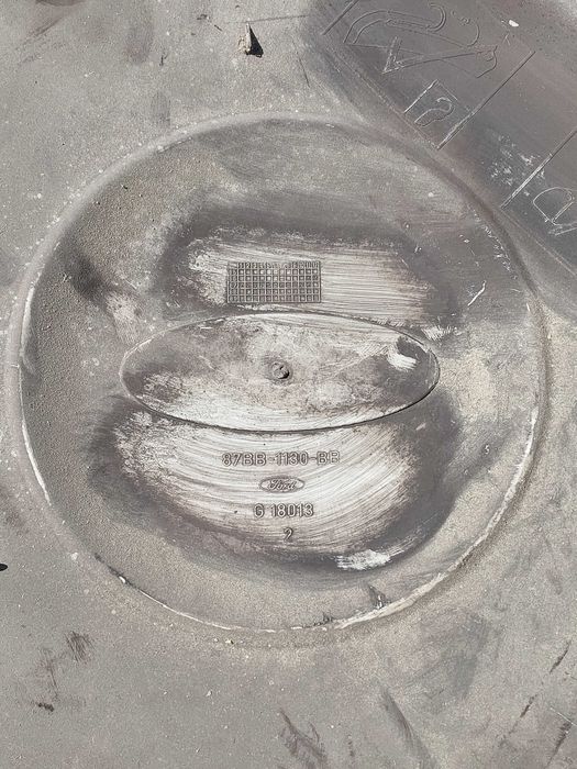 Продам ковпак автомобільний FORD