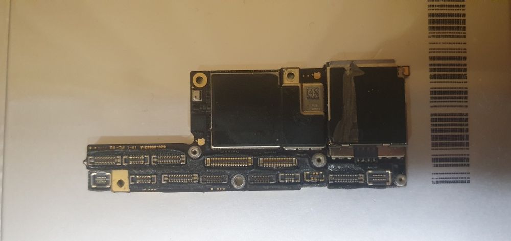 Запчастини Iphone x 64/256gb не запускаються