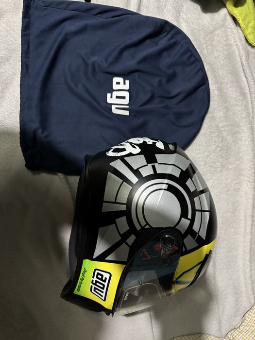 Capacete AGV VR46 (tamanho S)