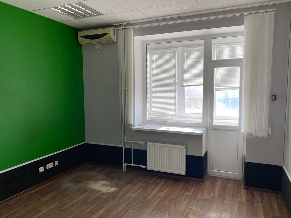 Центр Спаська офіс в бізнес-центрі 166 кв.м. ремонт ціна 165 тис.у.о.