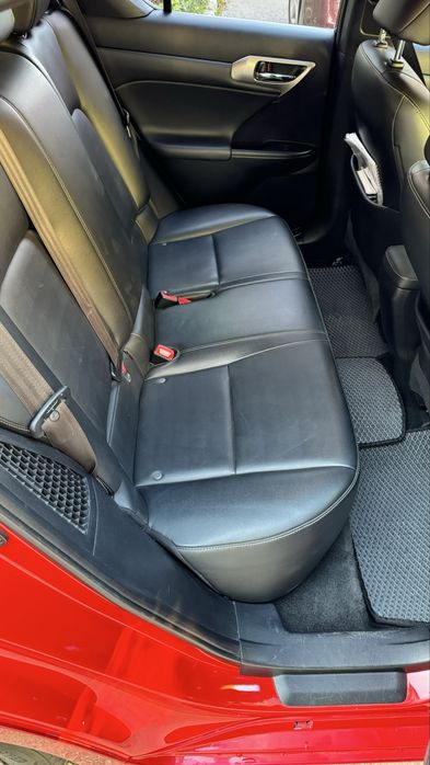 Продам Lexus CT 200h гібрид 2015