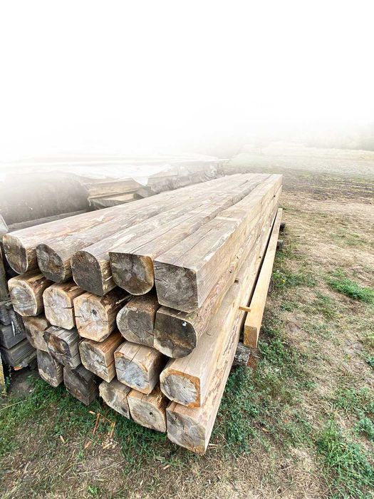 Сосновий брус (сволоки) 220*240мм, та брус 120*160мм
