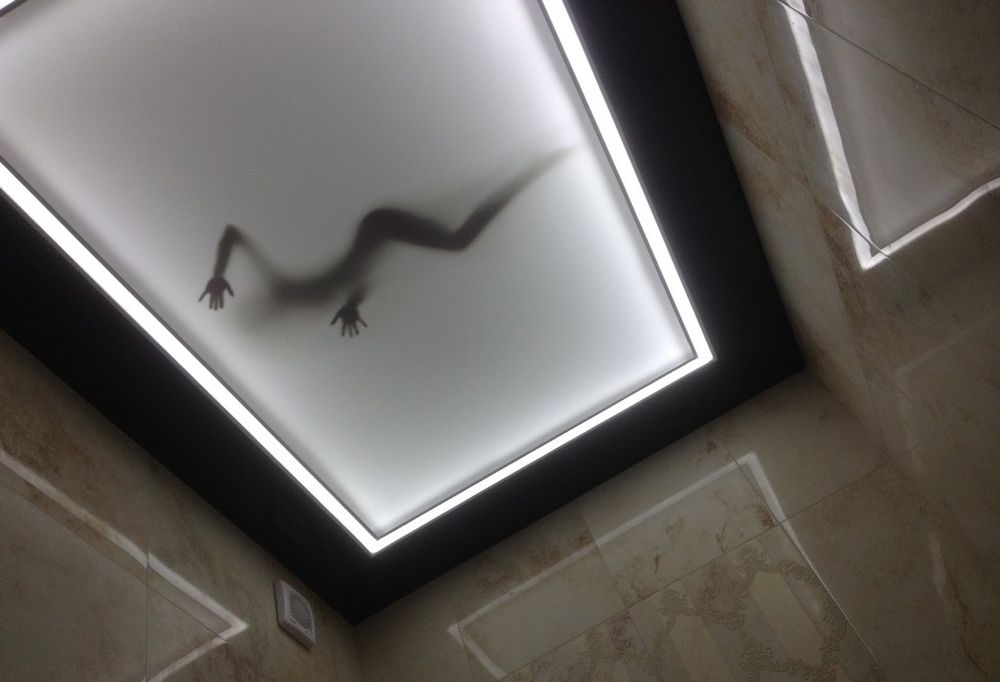 Nowoczesne sufity napinane światło LED i design