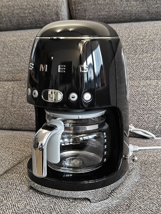 Ekspres przelewowy SMEG czarny stan idealny