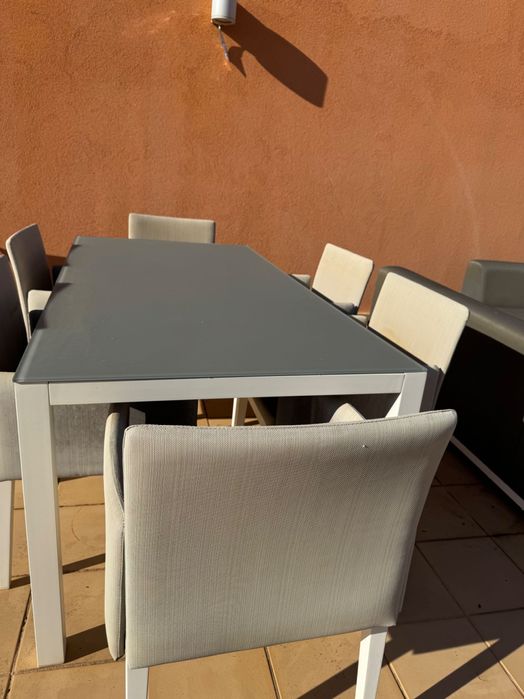 Mesa de vidro para exterior