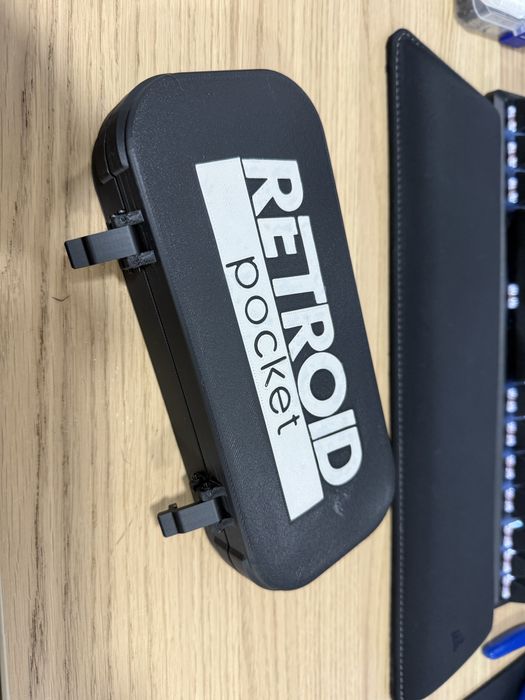 Retroid pocket 5 hard Case
