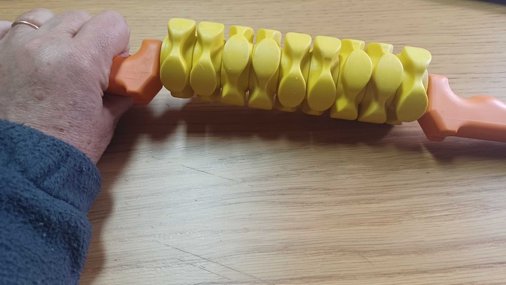 Rolo de massagem manual