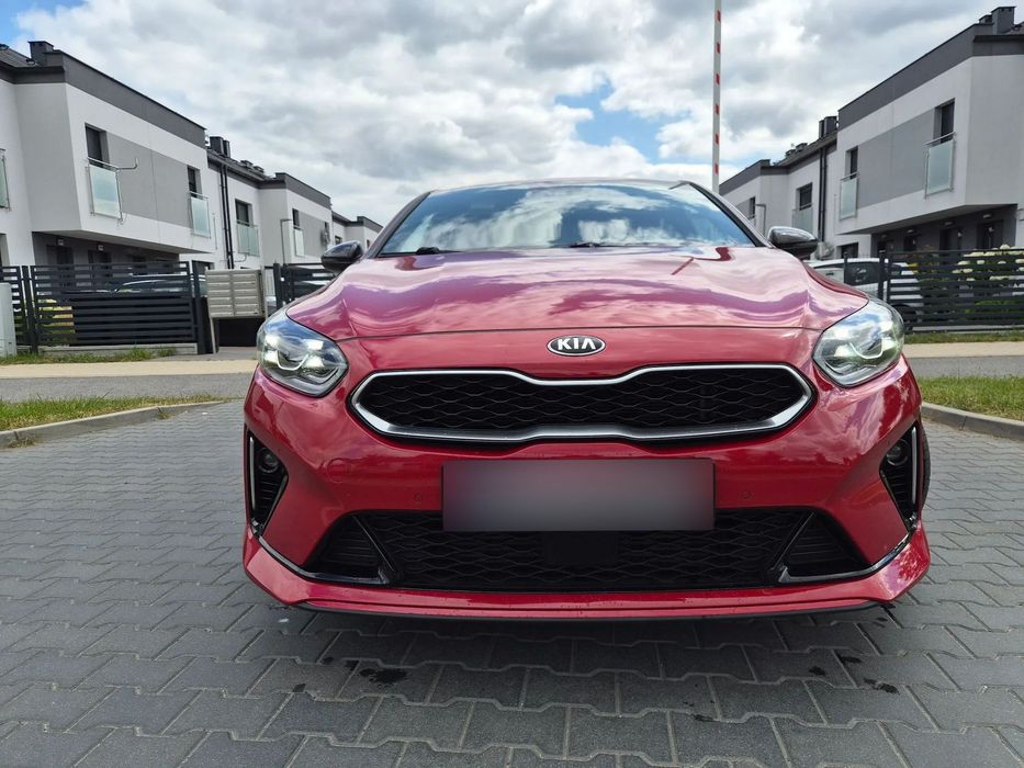 Kia ProCeed Zamiana Miękka hybryda Bogate wyposażenie