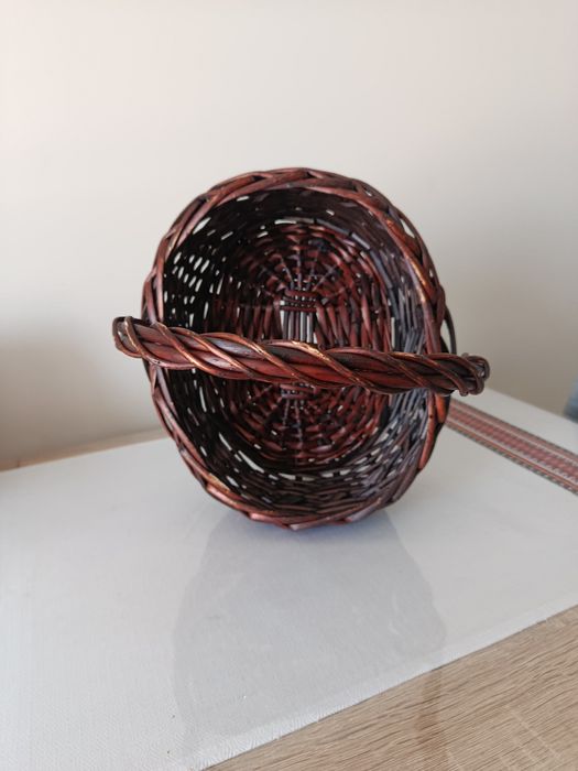 Натуральна корзина з лози