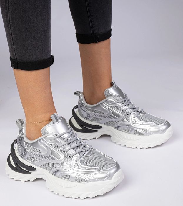 Srebrne sneakersy sportowe na masywnej podeszwie Lirata