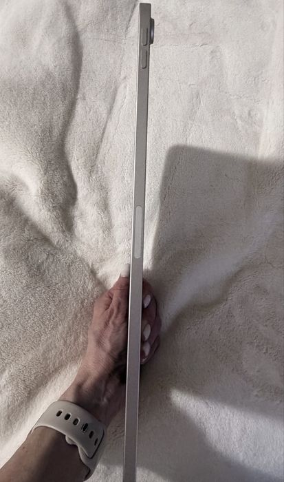 iPad Air M2 256 GB Wi-Fi – STAN IDEALNY
