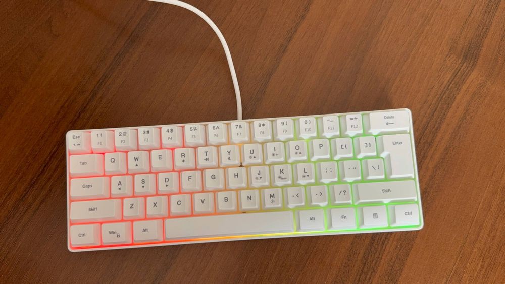 Міні світлодіоднп механічна white клавіатура з RGB підсвіткою