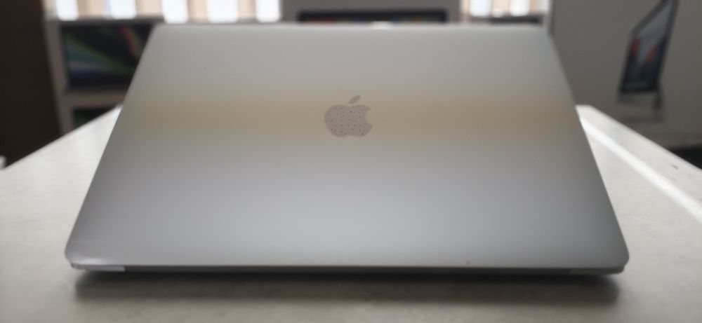 Apple MacBook Pro 13" M1 / 8GB RAM / АКБ 88% / 297 циклів  / читай опис