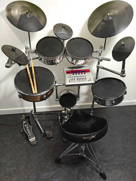 Perkusja elektroniczna Yamaha DTXtreme IIs Dig Drum mesh pads DW 3000