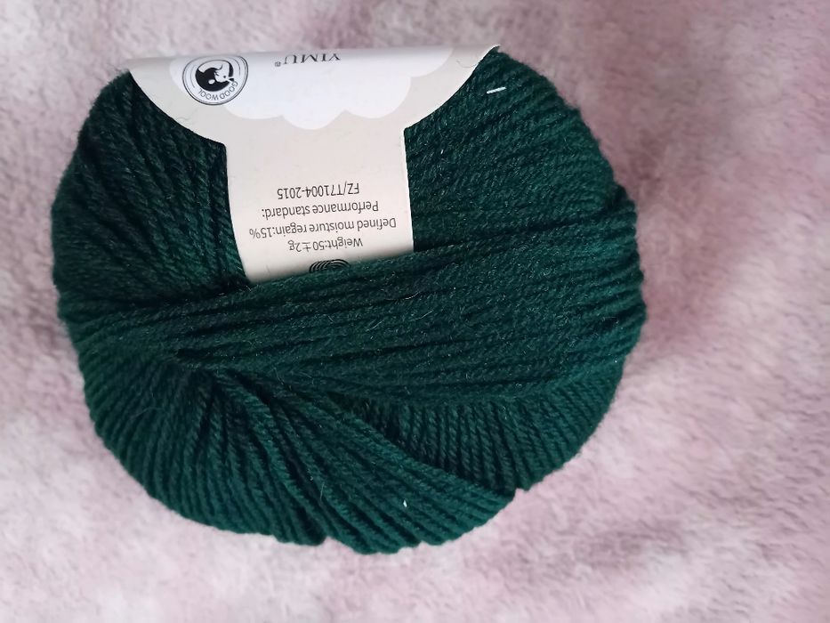 Wełna 95%,ciemnozielona