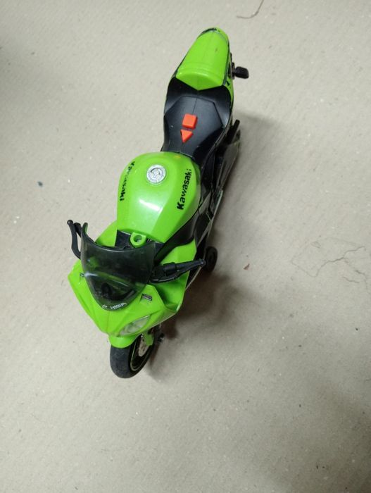 Brinquedos p crianças