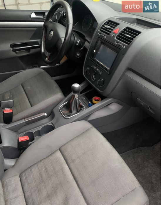 Volkswagen Golf V 1,6 2006 року