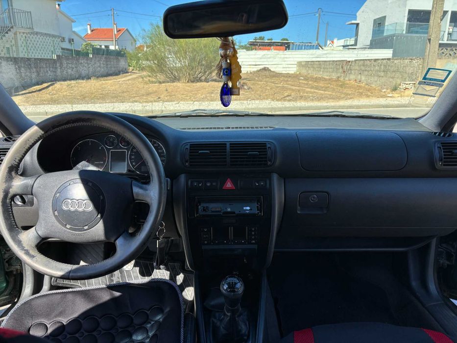 Audi A3 1.9 TDI 110 cv | 2000 | 5 portas | Inspeção válida