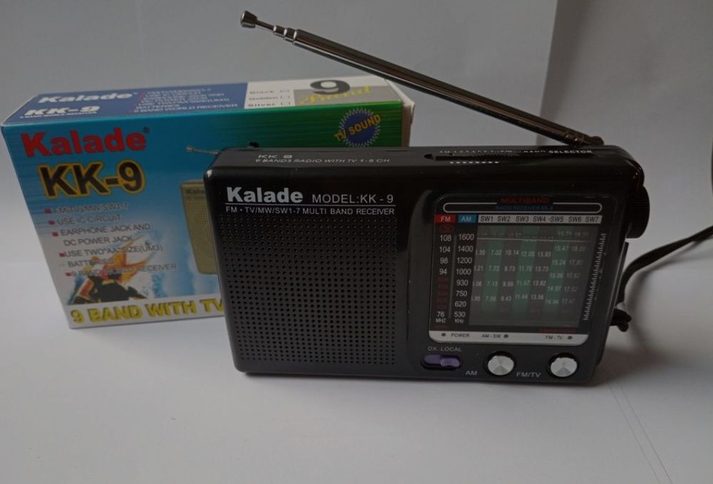 Radio kuchenne turystyczne małe na baterie czarne nowe