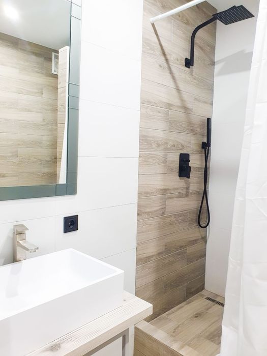 Свободна! Видовая новая квартира,  Бажана 17  м Бориспільська