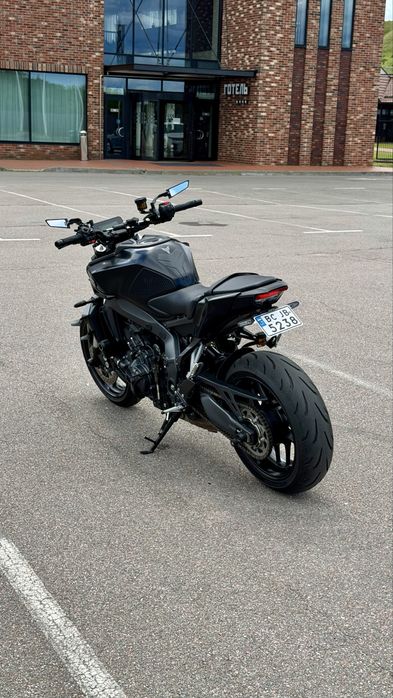 Yamaha mt09  2024