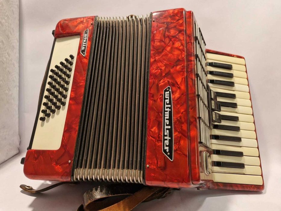Acordeão de 40 baixos com estojo64286586537985122