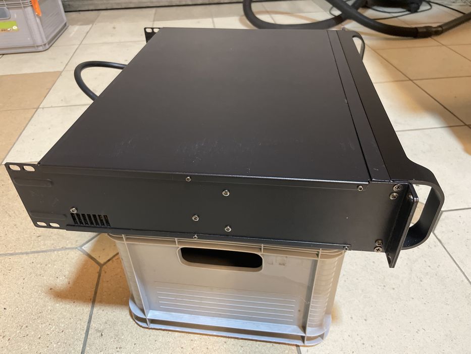 Koncowka mocy fp10000q 4x2500W