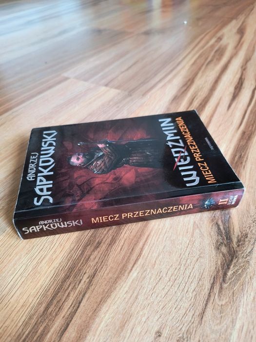 #519 Wiedźmin miecz przeznaczenia czerwona seria