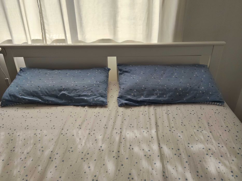 Estrutura de cama SONGESAND, branco com Colchão molas ensacadas VALEVÅG.