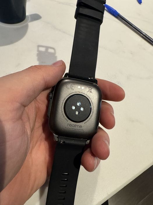 Realme 5 fitness smartwatch