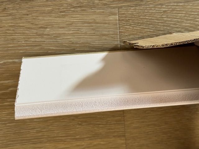 Rodapé decorativo para LVT - Lakeside Oak GREYWASHED