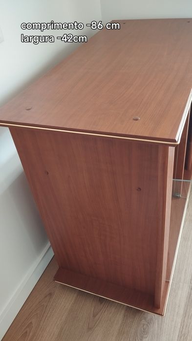 Móvel tv e arrumação