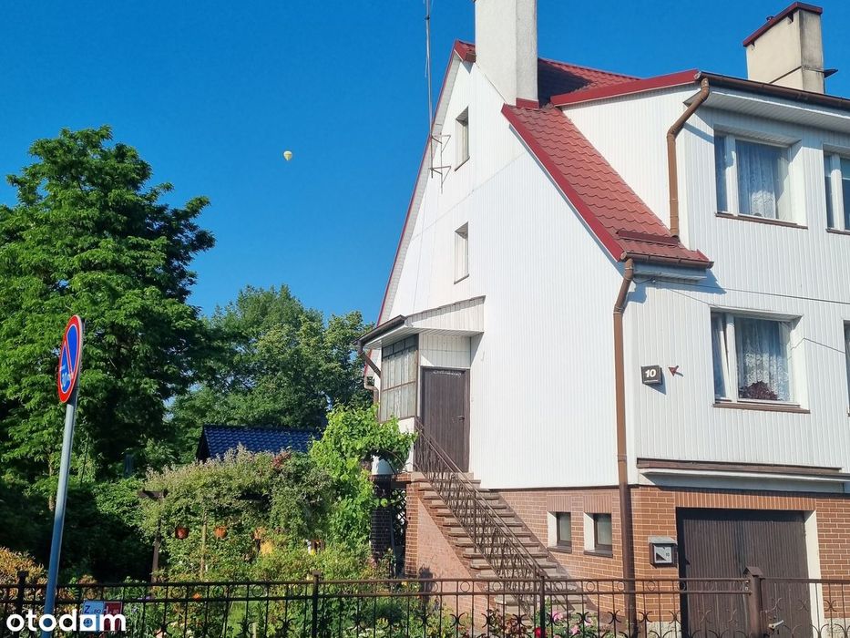 Bliźniak z garażem i strychem blisko jeziora