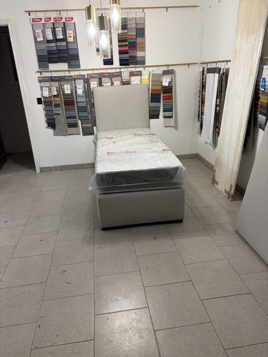 Cama solteiro nova