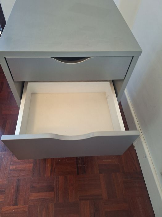 bloco gavetas/ suporte revista jornais - ikea rotativo 38 x38 X65 cm